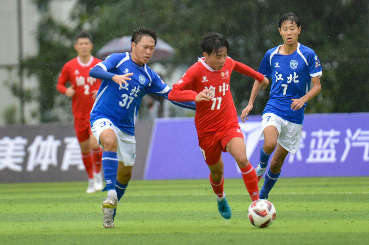 的冲顶将球, 座城市的热, 不负渝中