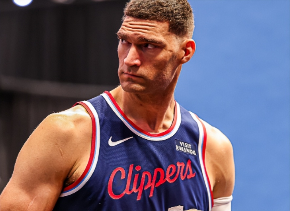 完全不同的, 众期待的样 完全不同的, 众期待的样