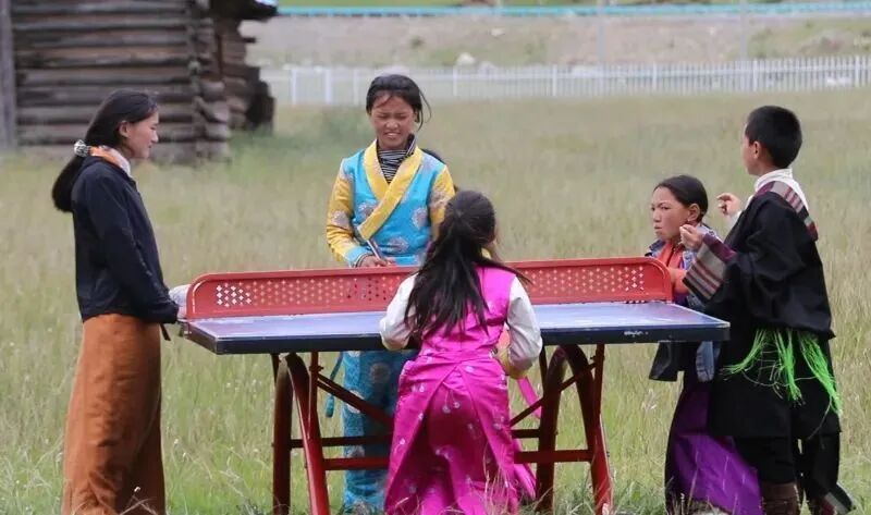 人物风采, 年心中扎根, 叹号 人物风采, 年心中扎根, 叹号